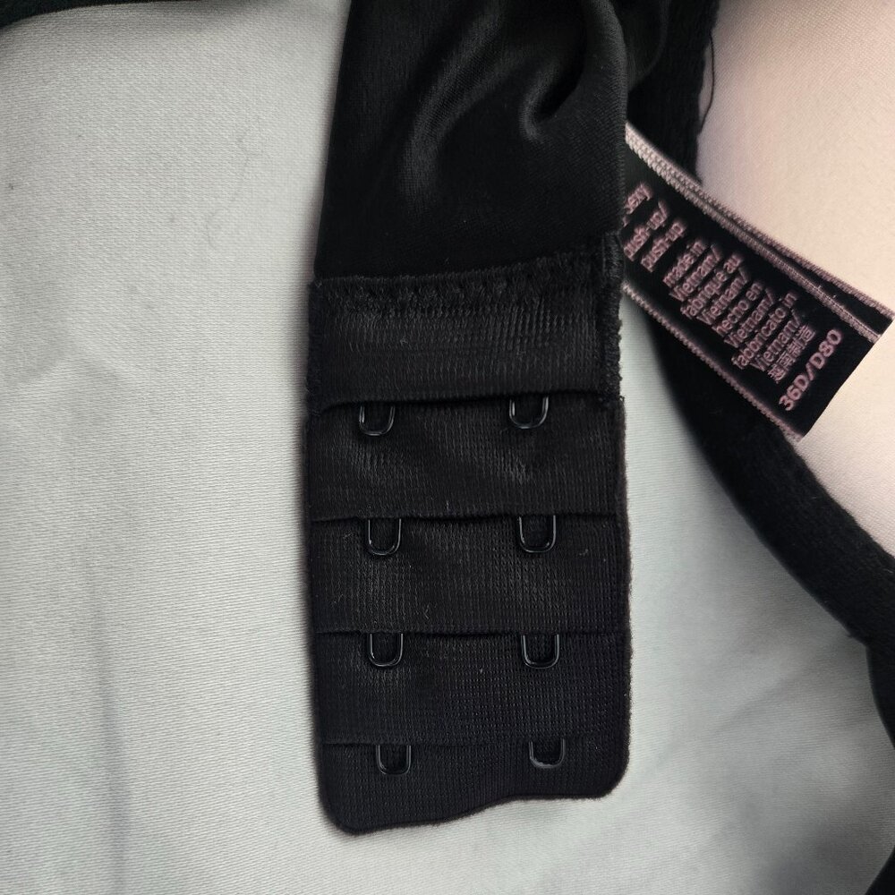 NWOT Victoria's Secret Sexy Shine Strap Push-Up Bra - Picture 5 of 5
